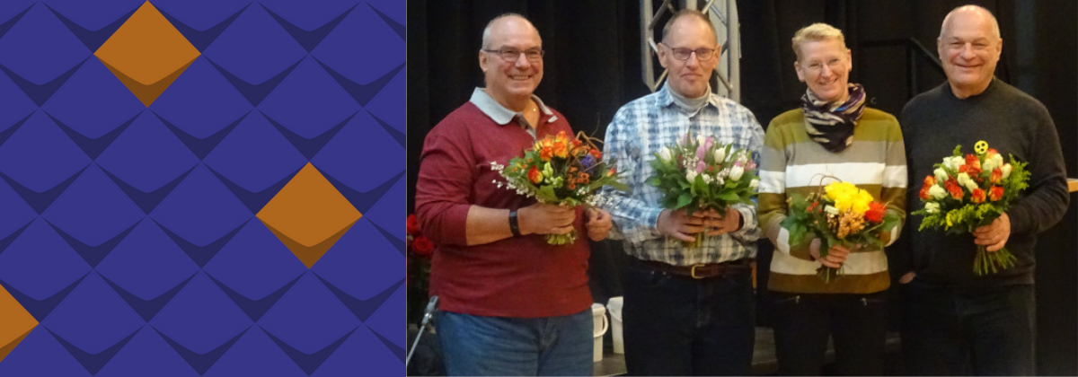 Vier Vorstandsmitglieder bei der konstituierenden Sitzung des Vereins "Politisch Selbstbestimmt Leben NRW": von links nach rechts: Gerhard Naschke (2. stellvertretender Vorsitzender), Wolfgang Bennewitz (Vorsitzender), Antje Baukhage (1. stellvertretende Vorsitzende), Emanuel Stadler (Schatzmeister)